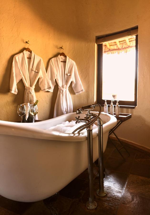 Tawi Lodge Амбосели Экстерьер фото